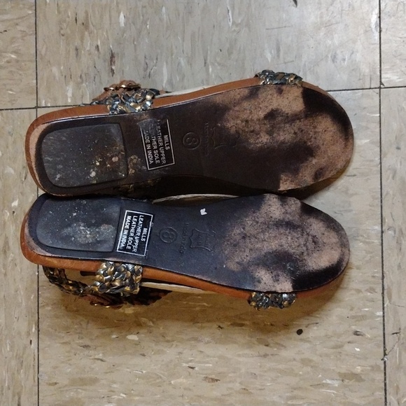 PRE OWNED AND WORN BRAIDED ROMAN STYLE SANDAL SIZE 8 METALLIC BLUE AND GOLD - Picture 3 of 3